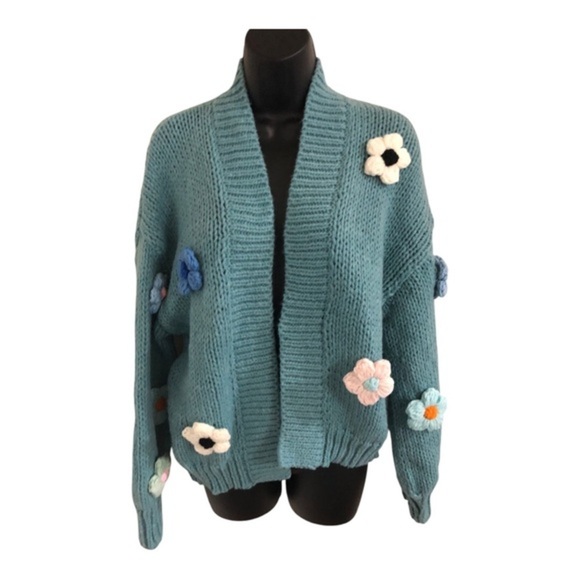 Blue Crochet embroidered blue white pink rosebuds open‎ front oversized cardigan - Picture 17 of 17